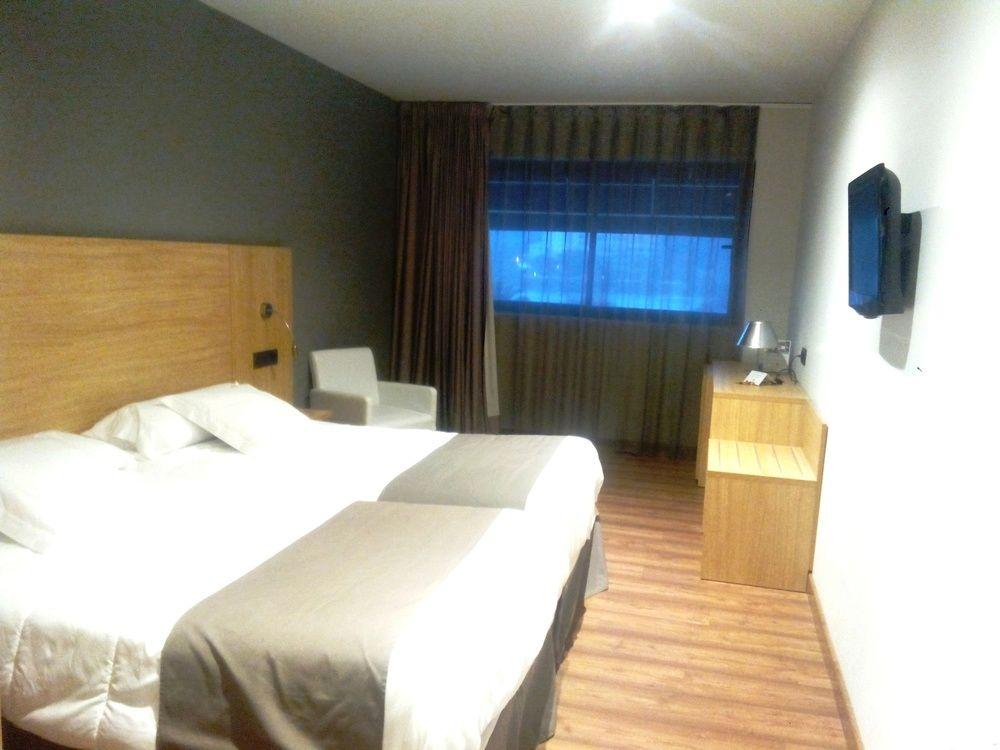 Hotel Astuy Isla Luaran gambar
