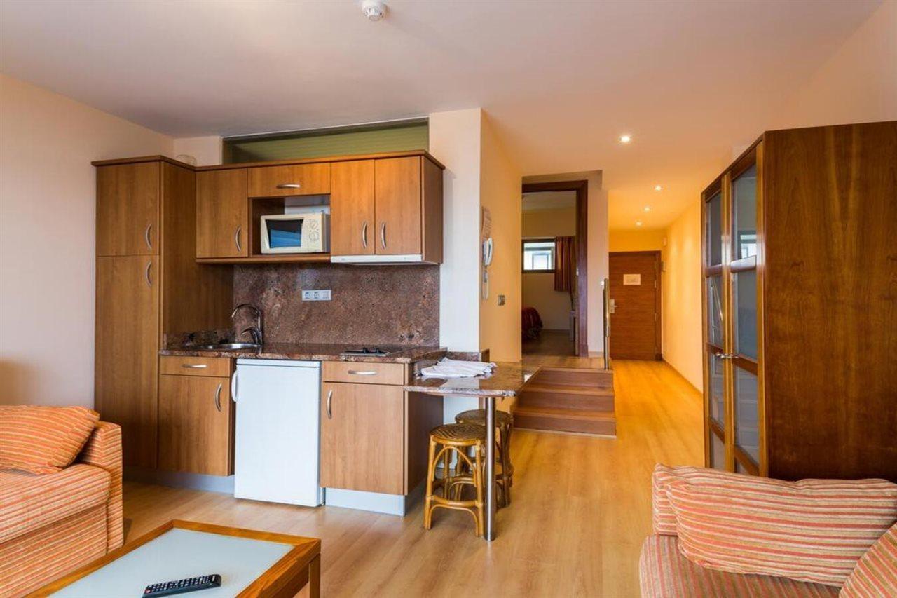 Hotel Astuy Isla Luaran gambar