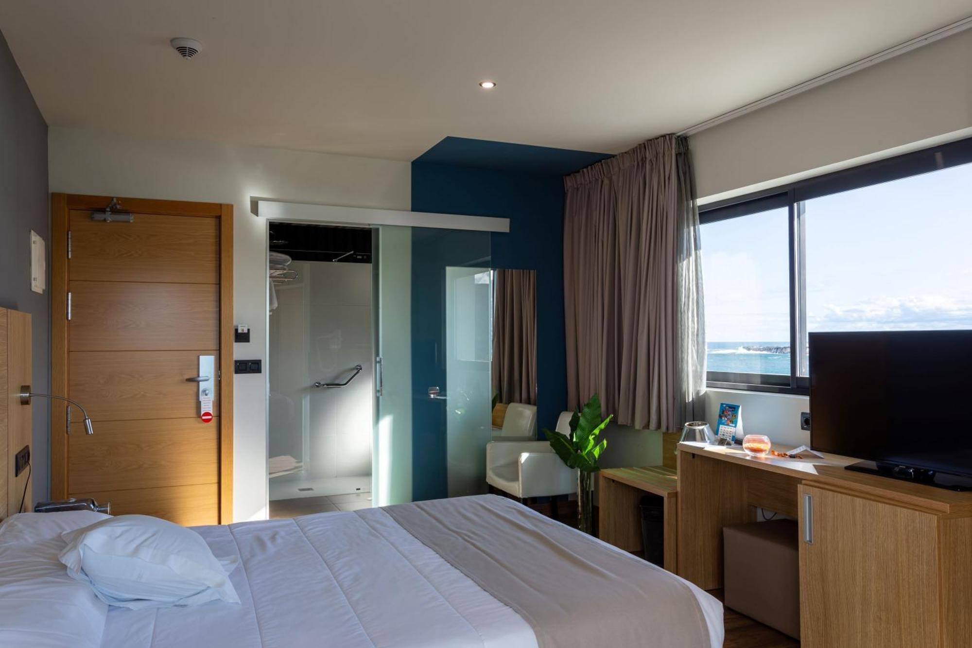 Hotel Astuy Isla Bilik gambar