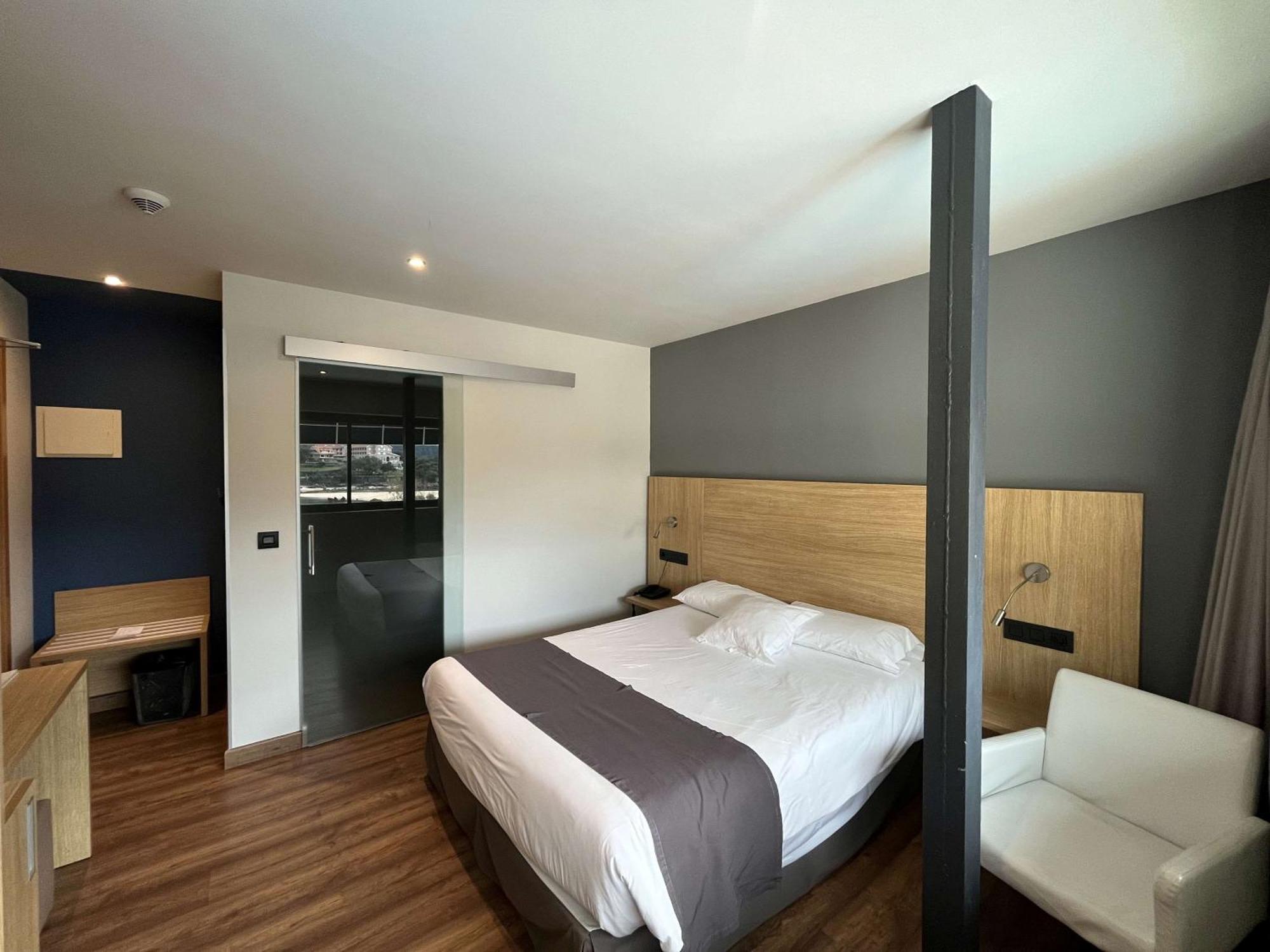 Hotel Astuy Isla Luaran gambar