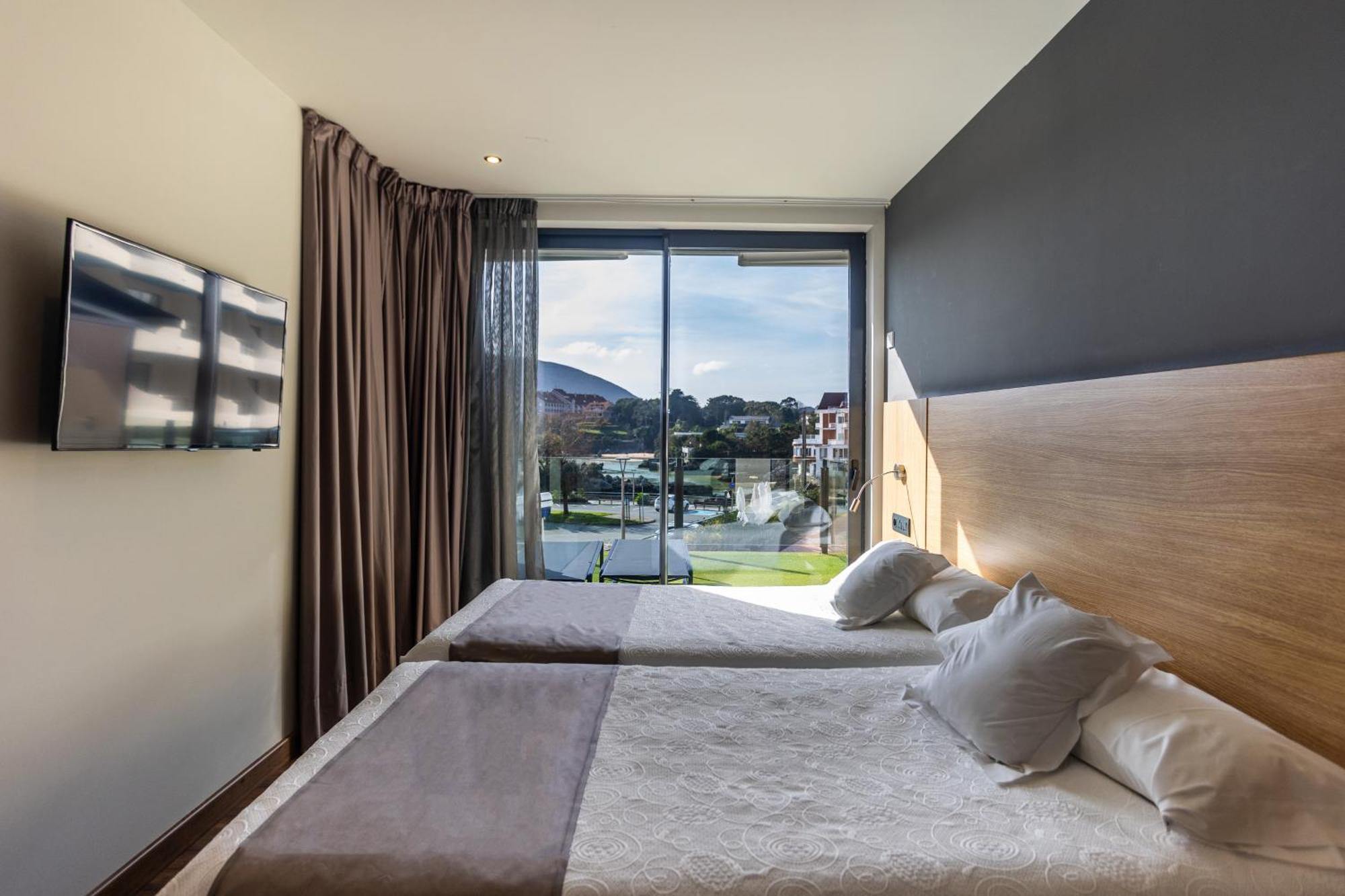 Hotel Astuy Isla Luaran gambar