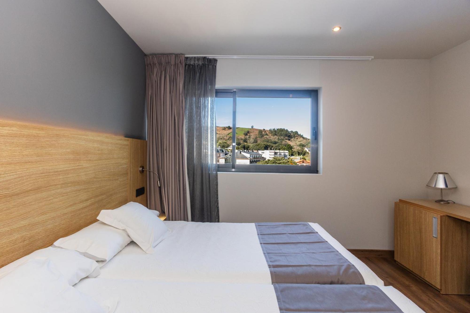 Hotel Astuy Isla Luaran gambar