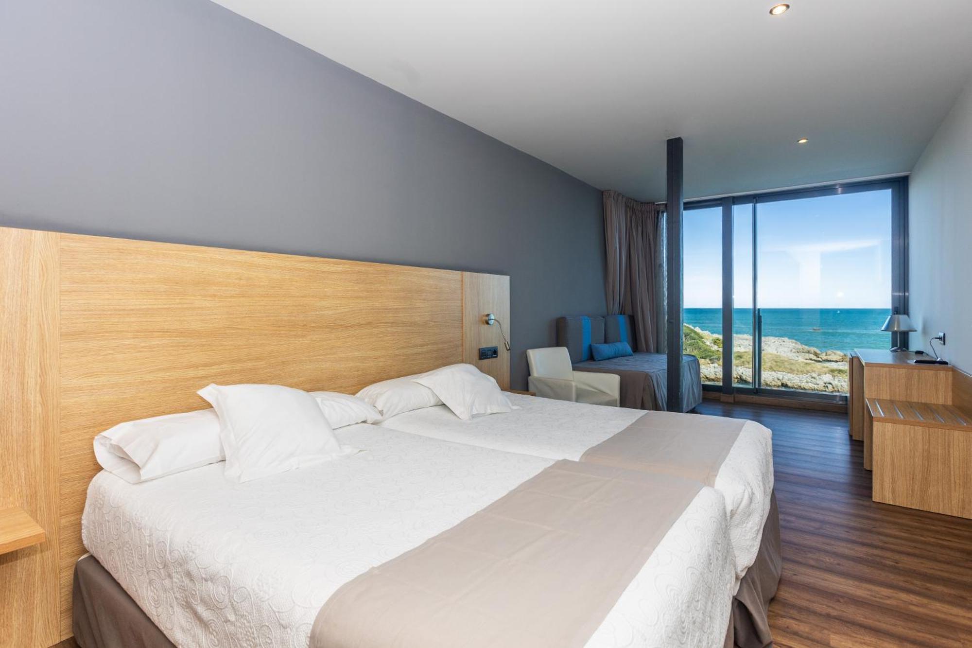 Hotel Astuy Isla Luaran gambar